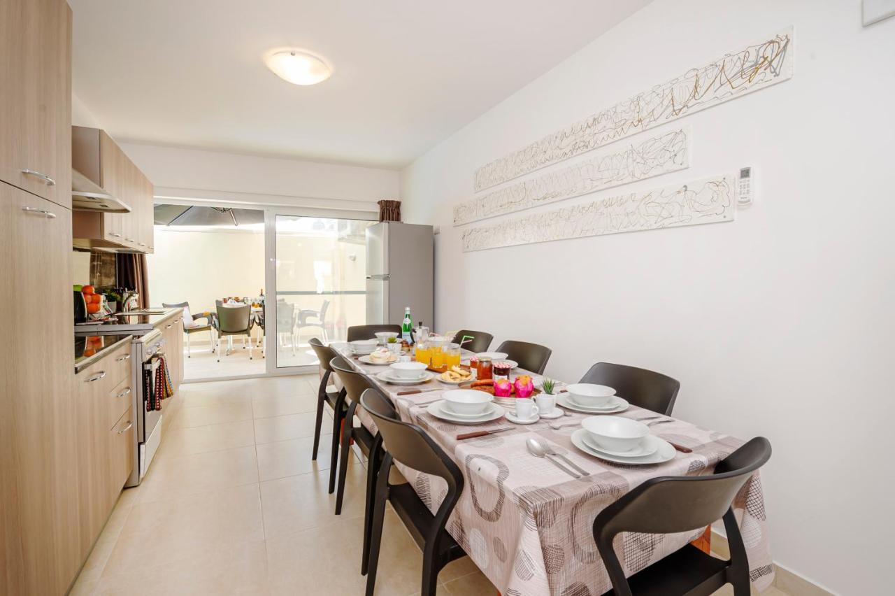 Summer Breeze 3 Bedroom Family Maisonette With Sunny Terrace In Mellieha - By Getawaysmalta Esterno foto