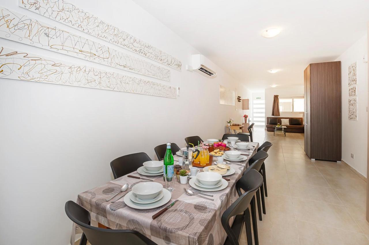 Summer Breeze 3 Bedroom Family Maisonette With Sunny Terrace In Mellieha - By Getawaysmalta Esterno foto