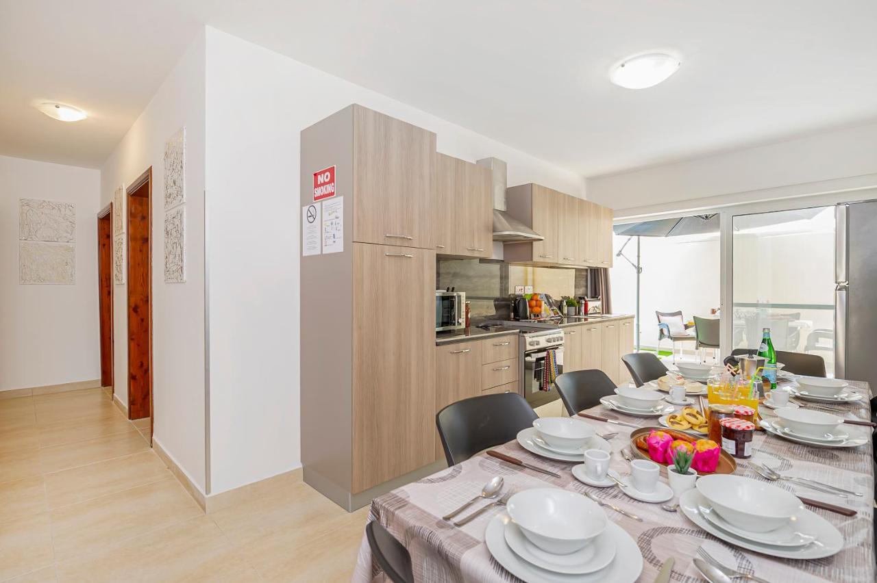 Summer Breeze 3 Bedroom Family Maisonette With Sunny Terrace In Mellieha - By Getawaysmalta Esterno foto